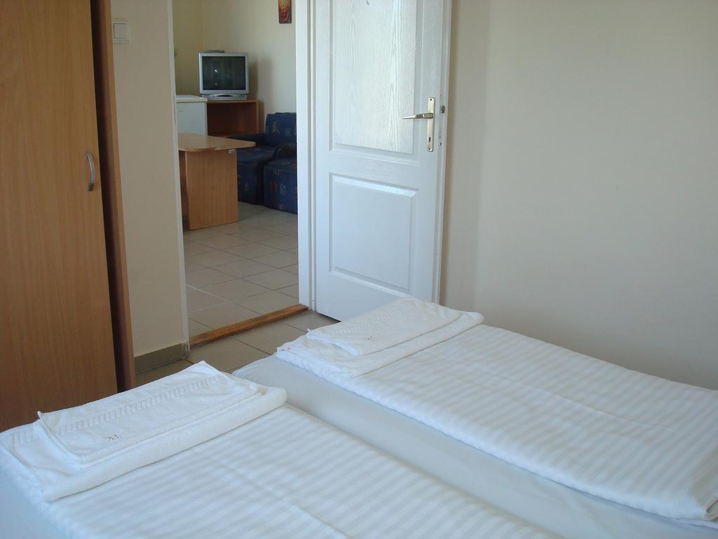 Termal Kemping Apartmanok Tiszaújváros 客房 照片